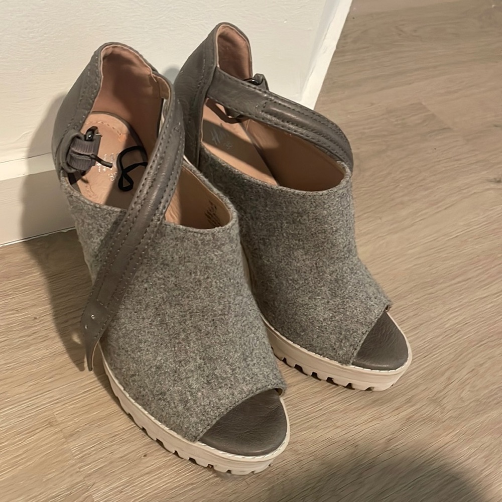 Winter/fall heels booties